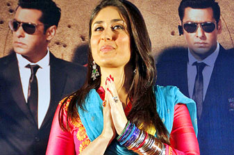 Priyanka, Katrina's item songs irrelevant: Kareena